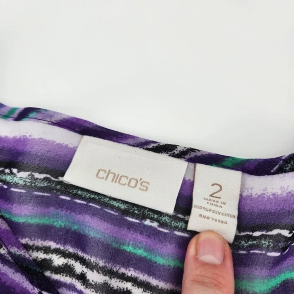 Chico's Women's Size 2 / US Large Purple‎ Print 3/4 Sleeve Button Blouse Top - Picture 3 of 5